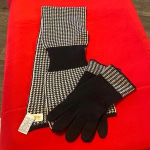 Talbots Scarf and Gloves Set